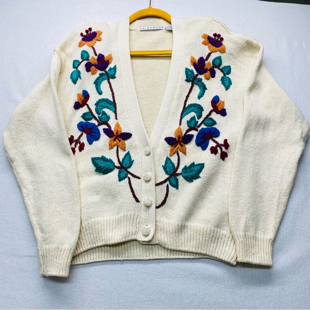 Vintage Button Up Large Cardigan Sweater Embroidered Floral Cottagecore Grandma
